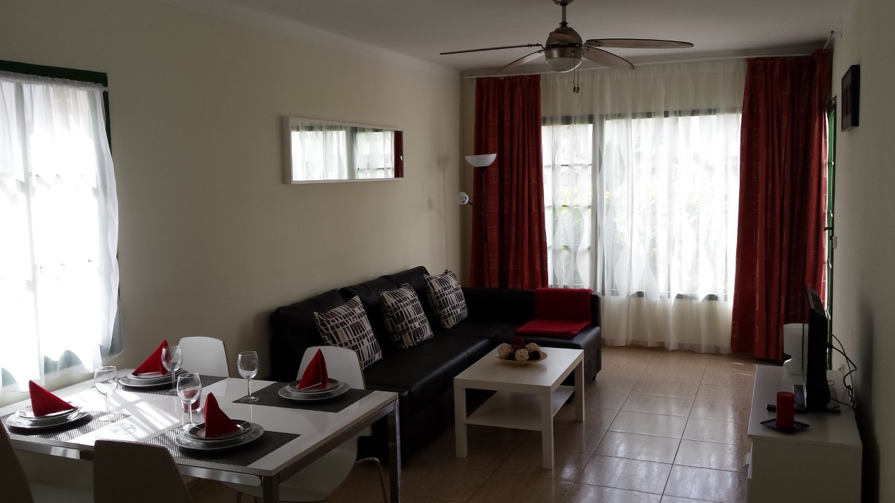 Ocean Lanzamar OneBed Ground Floor Apartment for Holiday Let CDM