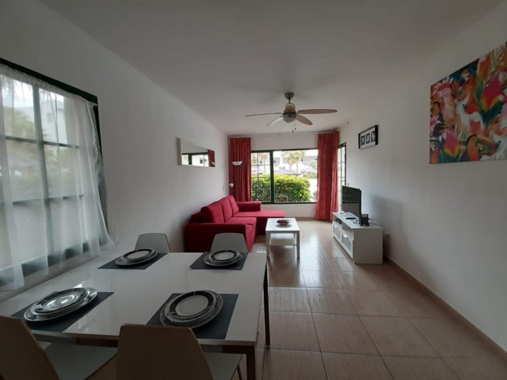 Ocean Lanzamar One-Bed Ground Floor Apartment for Holiday Let ( LZ123 )